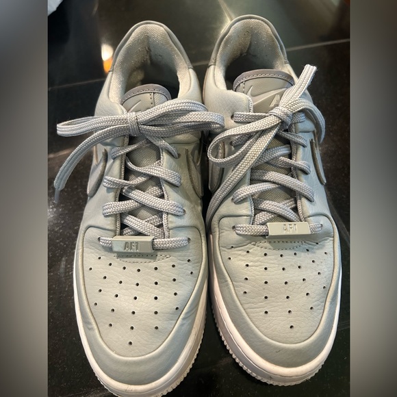 Nike Airforce One - Picture 1 of 3